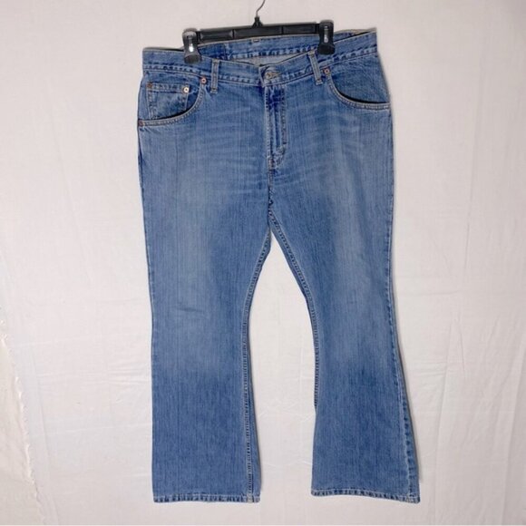 Vintage Levi’s 505 Med Wash Regular Fit Blue Jeans 36
